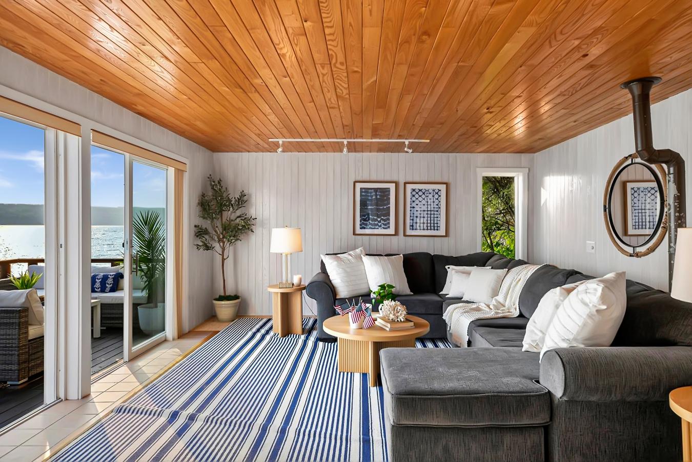 SKANEATELES, New York, 13152, United States, 2 Bedrooms Bedrooms, ,1 BathroomBathrooms,Residential,For Sale,1914696