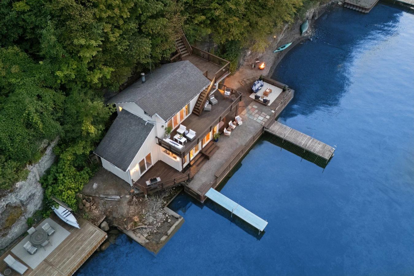 SKANEATELES, New York, 13152, United States, 2 Bedrooms Bedrooms, ,1 BathroomBathrooms,Residential,For Sale,1914696