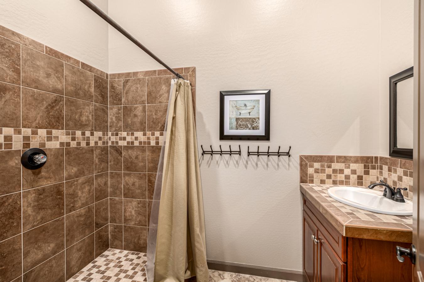 Peoria, Maricopa, 85383, United States, 4 Bedrooms Bedrooms, ,4 BathroomsBathrooms,Residential,For Sale,1914695