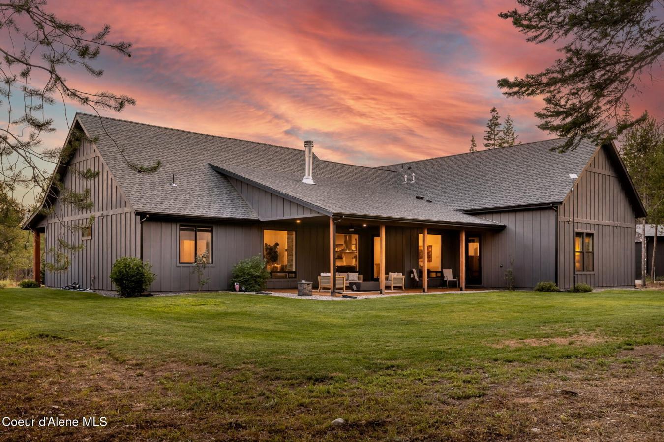 Rathdrum, Kootenai, 83858, United States, 5 Bedrooms Bedrooms, ,3 BathroomsBathrooms,Residential,For Sale,1914692