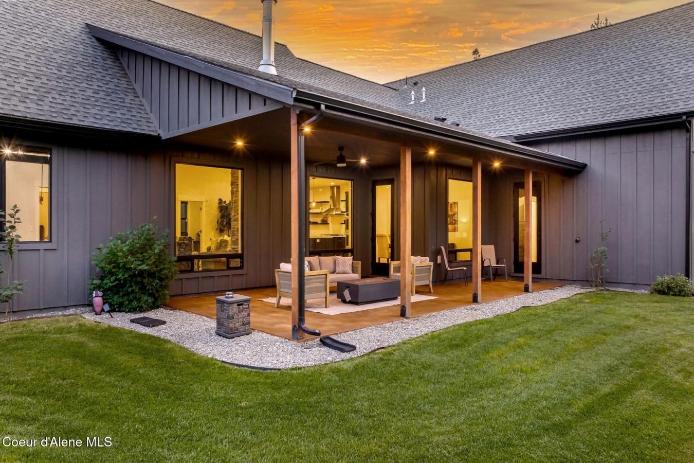Rathdrum, Kootenai, 83858, United States, 5 Bedrooms Bedrooms, ,3 BathroomsBathrooms,Residential,For Sale,1914692