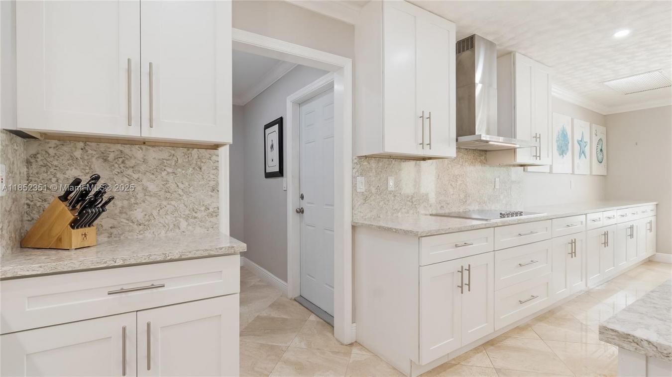 Plantation, Broward County, 33317, United States, 4 Bedrooms Bedrooms, ,2 BathroomsBathrooms,Residential,For Sale,1914874
