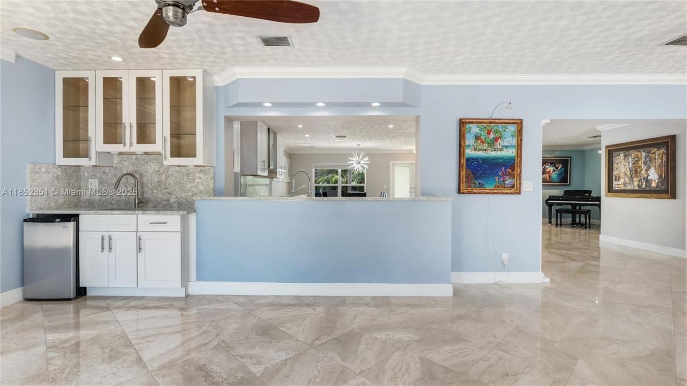 Plantation, Broward County, 33317, United States, 4 Bedrooms Bedrooms, ,2 BathroomsBathrooms,Residential,For Sale,1914874