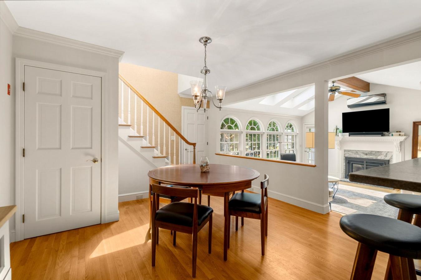 Bedford, Hillsborough, 03110, United States, 4 Bedrooms Bedrooms, ,3 BathroomsBathrooms,Residential,For Sale,1914873