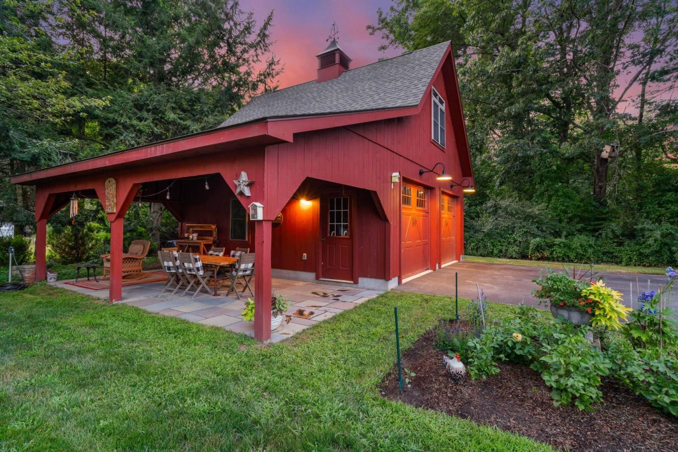 Bedford, Hillsborough, 03110, United States, 4 Bedrooms Bedrooms, ,3 BathroomsBathrooms,Residential,For Sale,1914873