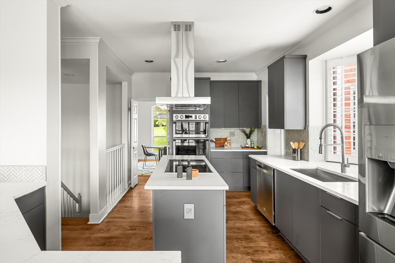 Austin, Travis, 78746, United States, 6 Bedrooms Bedrooms, ,4 BathroomsBathrooms,Residential,For Sale,1914871