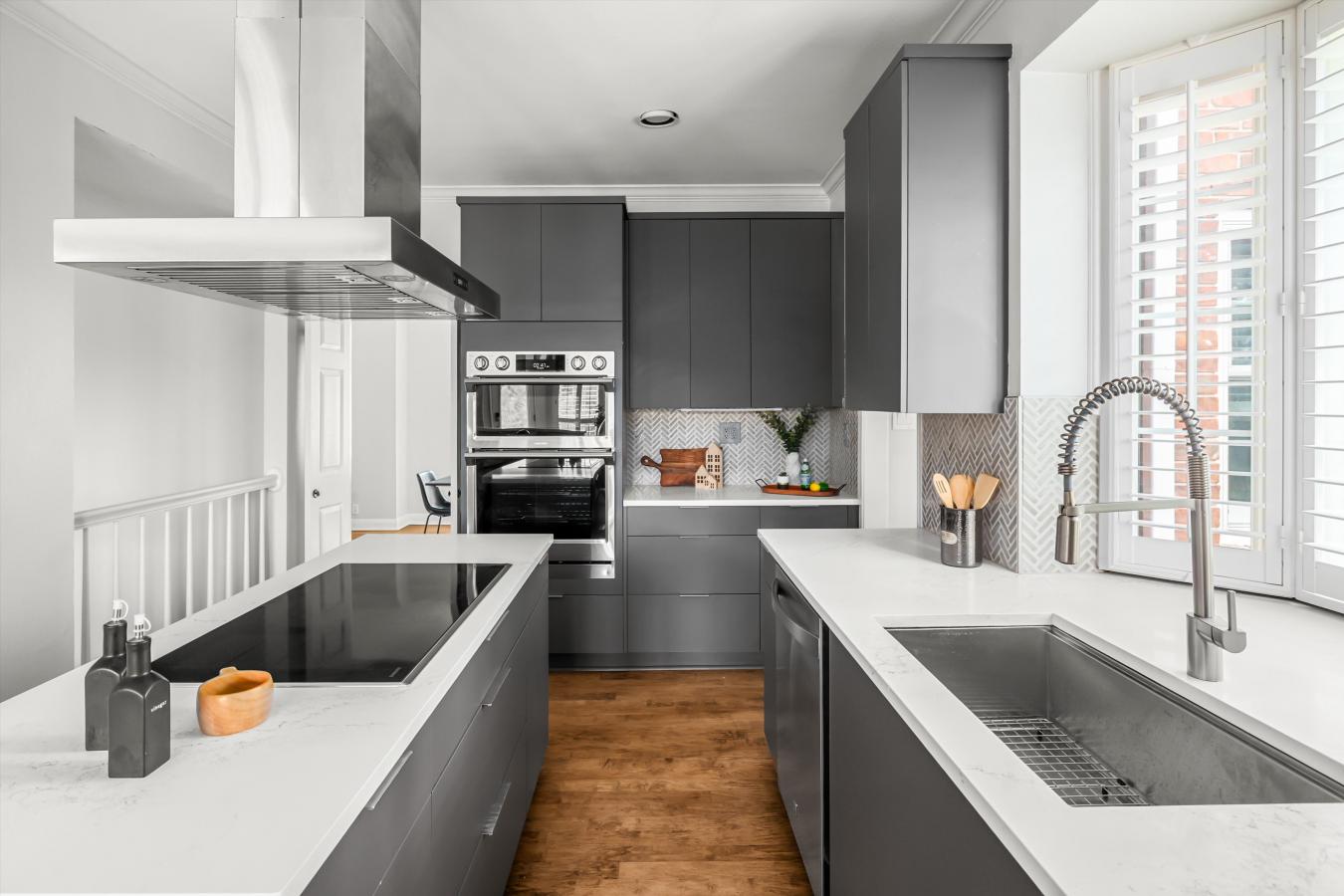 Austin, Travis, 78746, United States, 6 Bedrooms Bedrooms, ,4 BathroomsBathrooms,Residential,For Sale,1914871