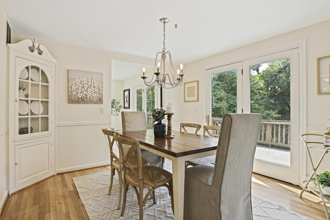 McLean, Fairfax, 22102, United States, 4 Bedrooms Bedrooms, ,3 BathroomsBathrooms,Residential,For Sale,1914870