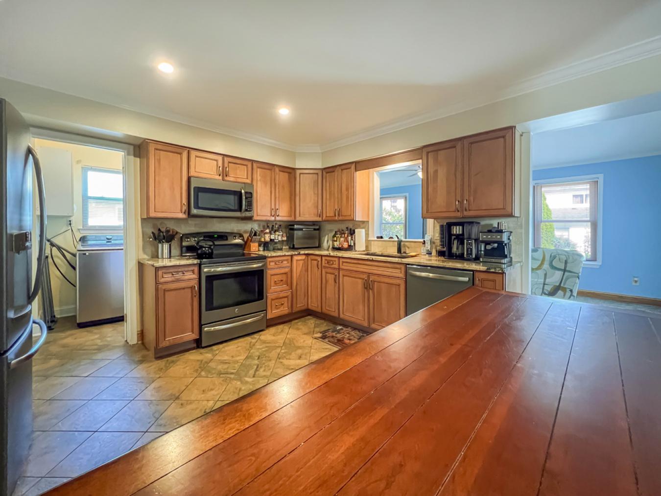 Bensalem, Pennsylvania, 19020, United States, 4 Bedrooms Bedrooms, ,2 BathroomsBathrooms,Residential,For Sale,1914868