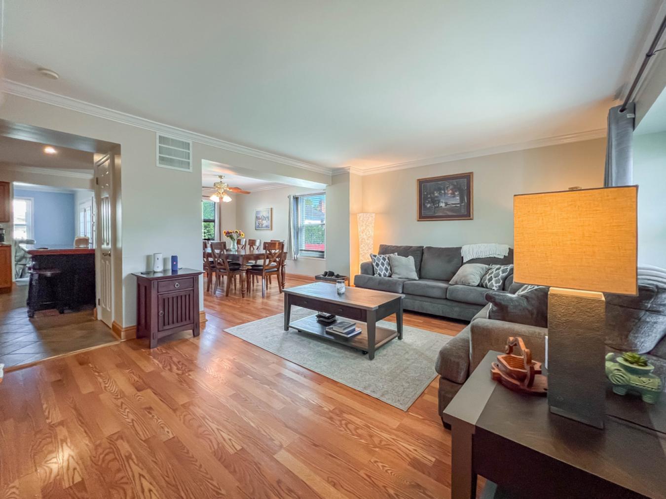 Bensalem, Pennsylvania, 19020, United States, 4 Bedrooms Bedrooms, ,2 BathroomsBathrooms,Residential,For Sale,1914868