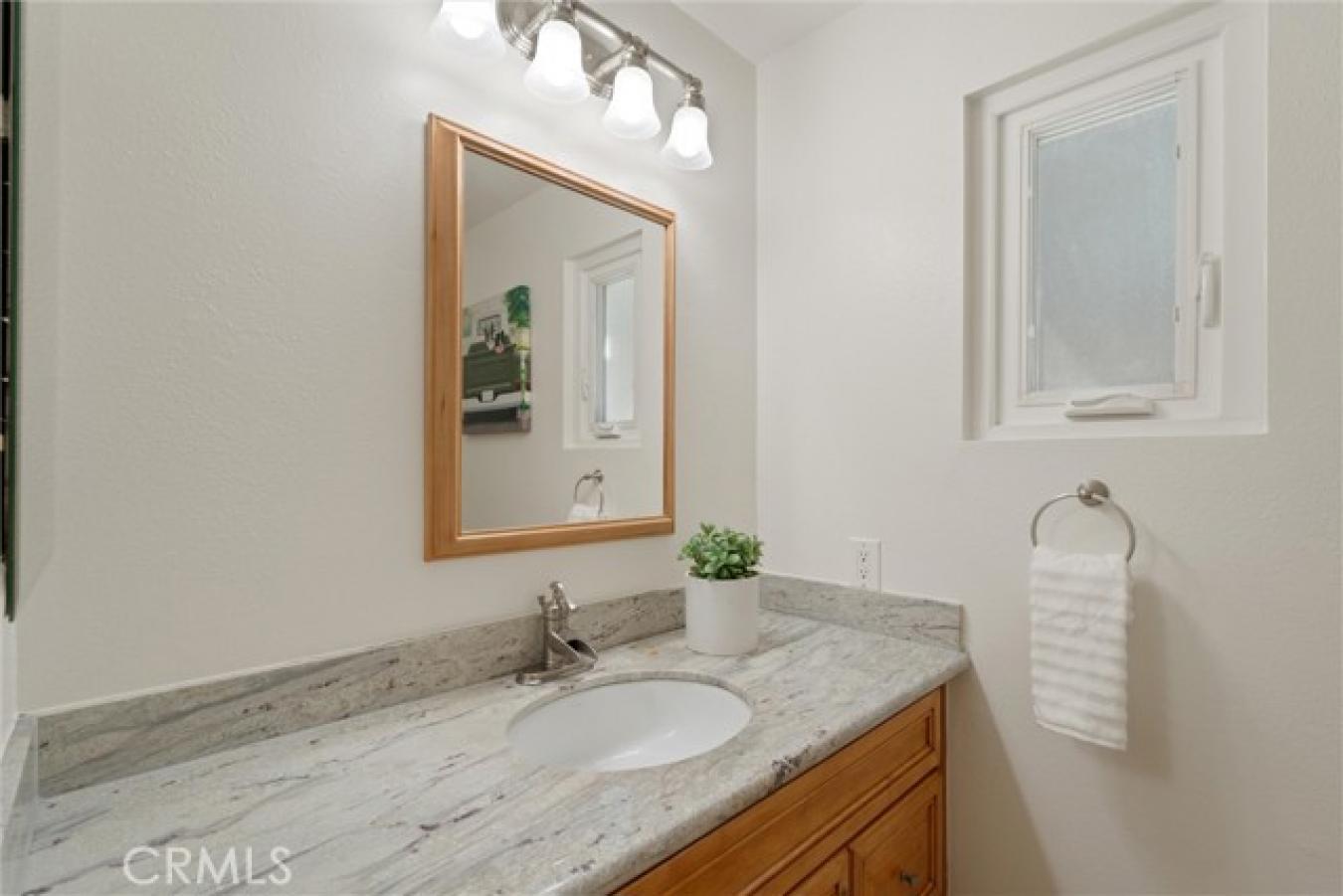 Redondo Beach, Los Angeles, 90277, United States, 2 Bedrooms Bedrooms, ,2 BathroomsBathrooms,Residential,For Sale,1914865