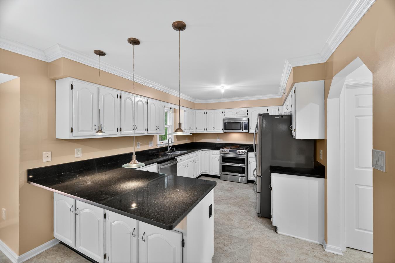 Burtonsville, Montgomery, MD, 20866, United States, 5 Bedrooms Bedrooms, ,4 BathroomsBathrooms,Residential,For Sale,1914862