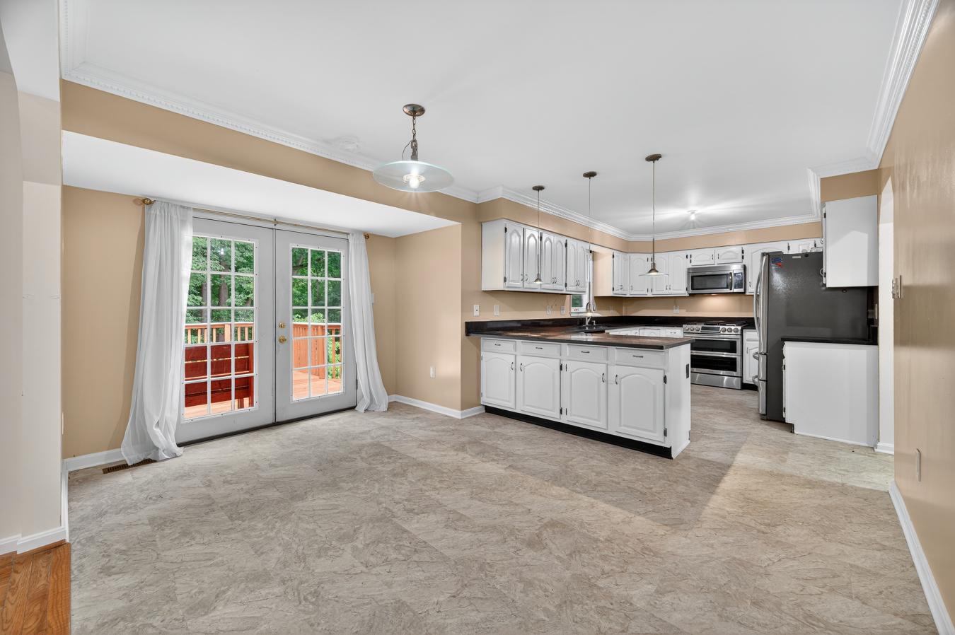 Burtonsville, Montgomery, MD, 20866, United States, 5 Bedrooms Bedrooms, ,4 BathroomsBathrooms,Residential,For Sale,1914862