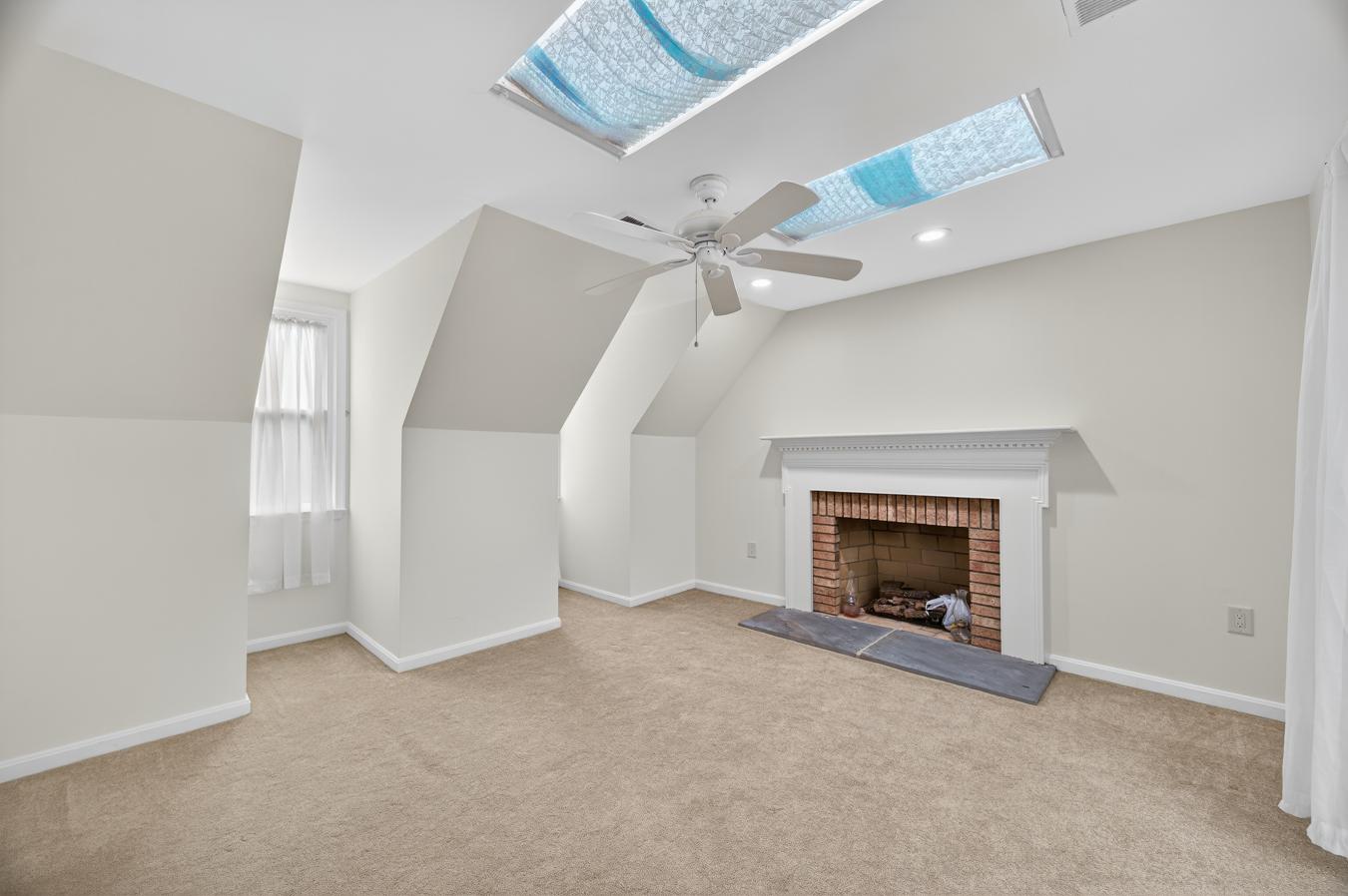 Burtonsville, Montgomery, MD, 20866, United States, 5 Bedrooms Bedrooms, ,4 BathroomsBathrooms,Residential,For Sale,1914862