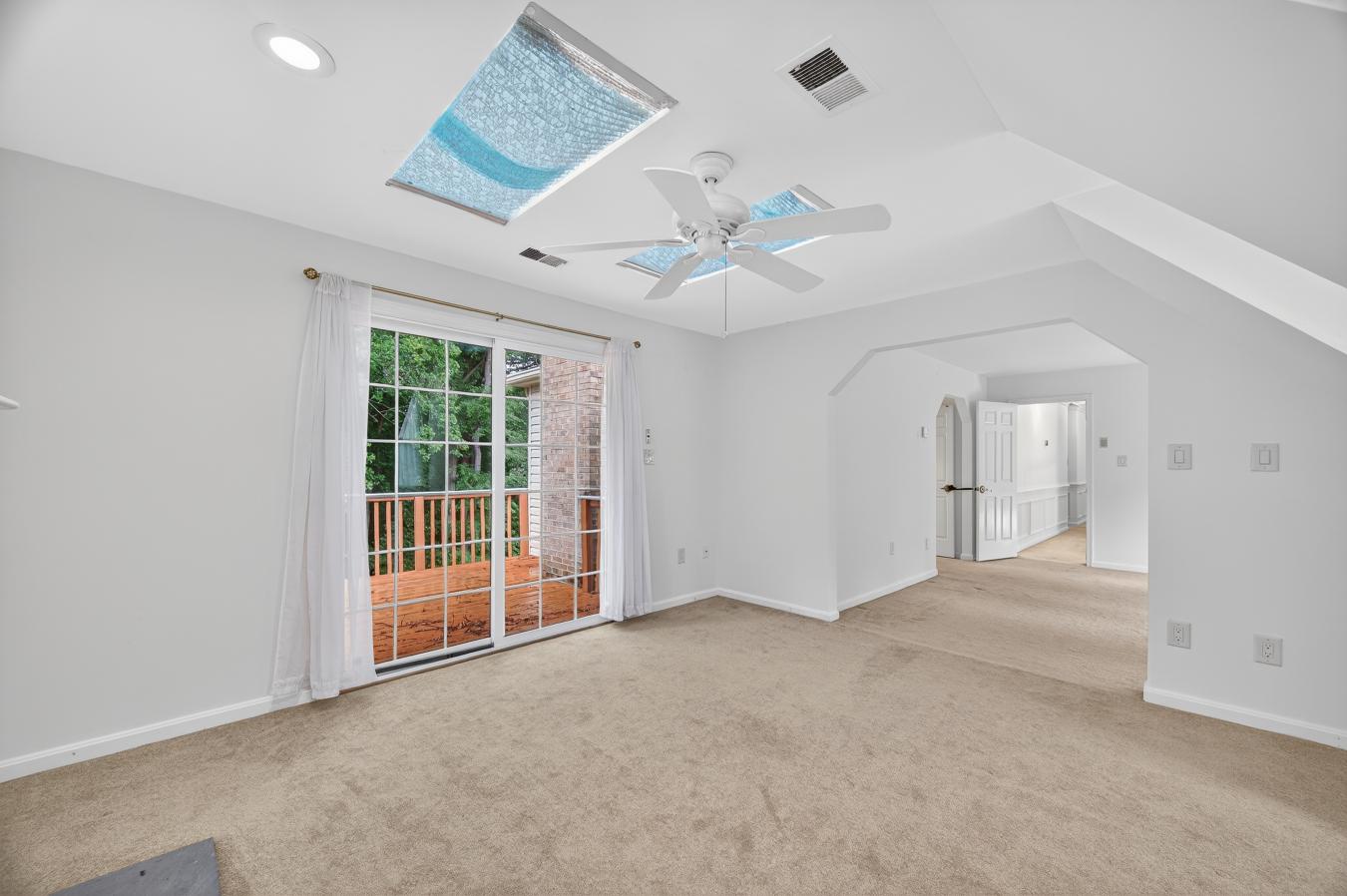 Burtonsville, Montgomery, MD, 20866, United States, 5 Bedrooms Bedrooms, ,4 BathroomsBathrooms,Residential,For Sale,1914862