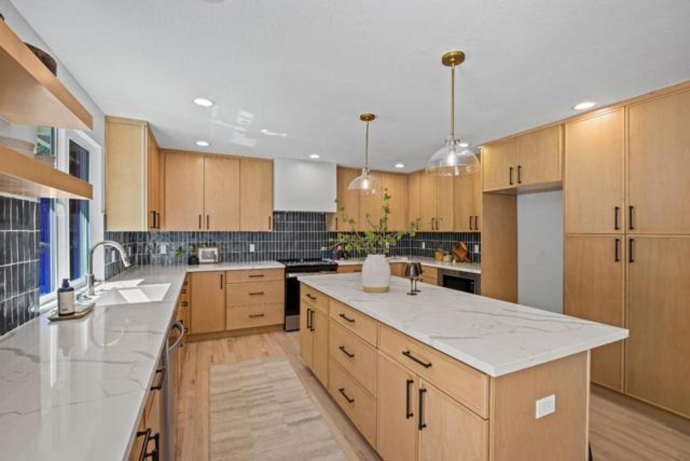 Gilroy, Santa Clara, 95020, United States, 4 Bedrooms Bedrooms, ,3 BathroomsBathrooms,Residential,For Sale,1914861