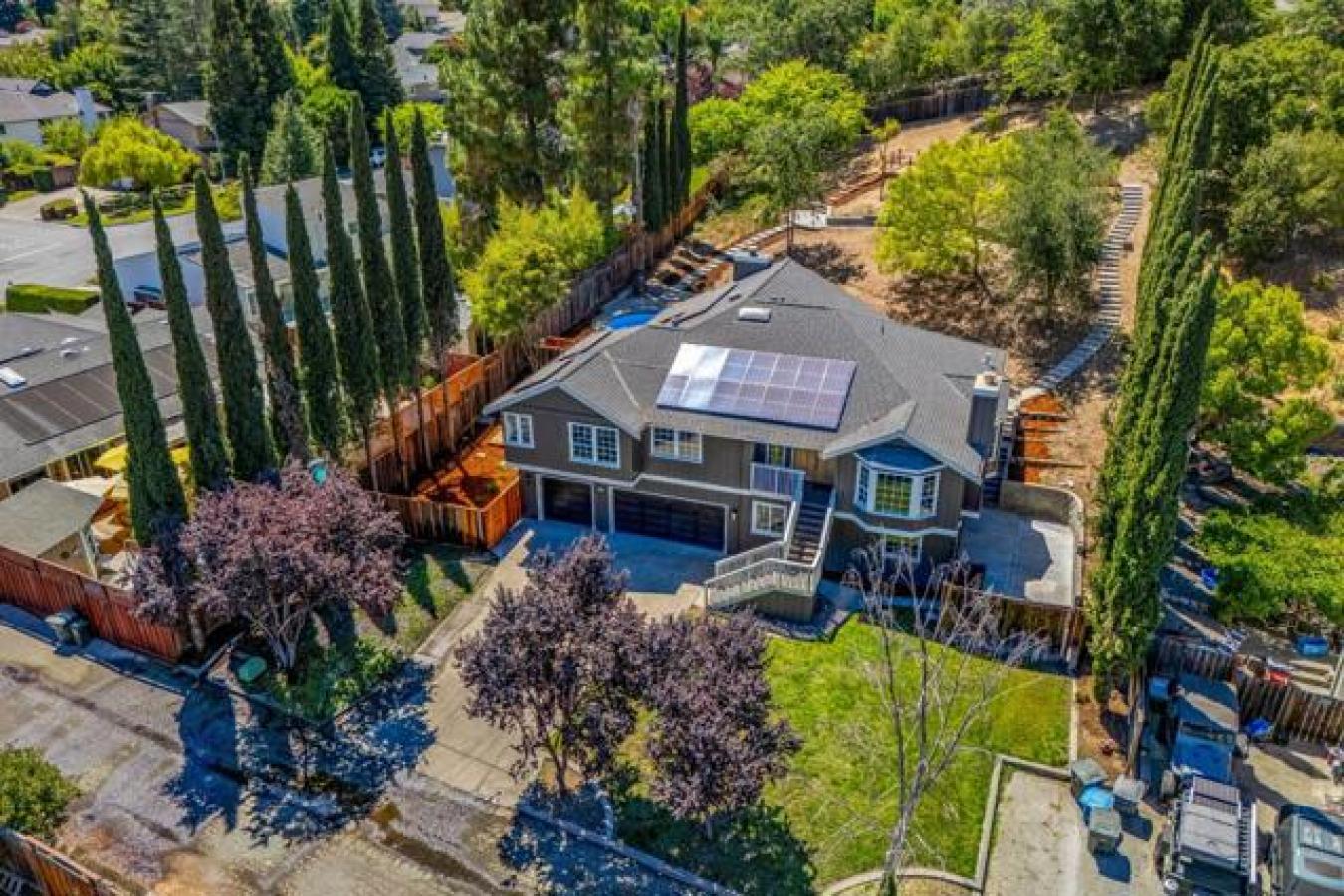Gilroy, Santa Clara, 95020, United States, 4 Bedrooms Bedrooms, ,3 BathroomsBathrooms,Residential,For Sale,1914861