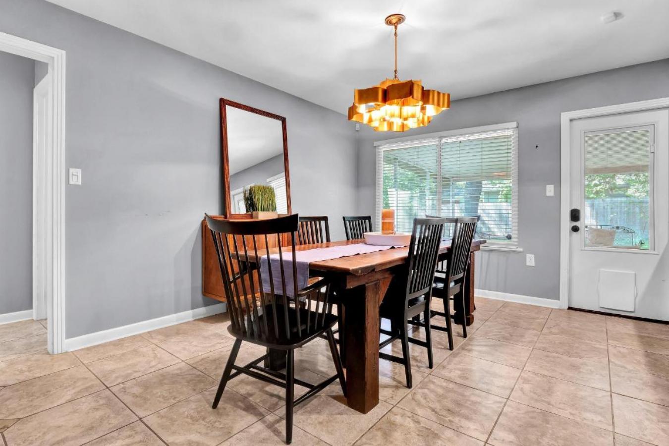 Austin, Travis, 78723, United States, 3 Bedrooms Bedrooms, ,2 BathroomsBathrooms,Residential,For Sale,1919041