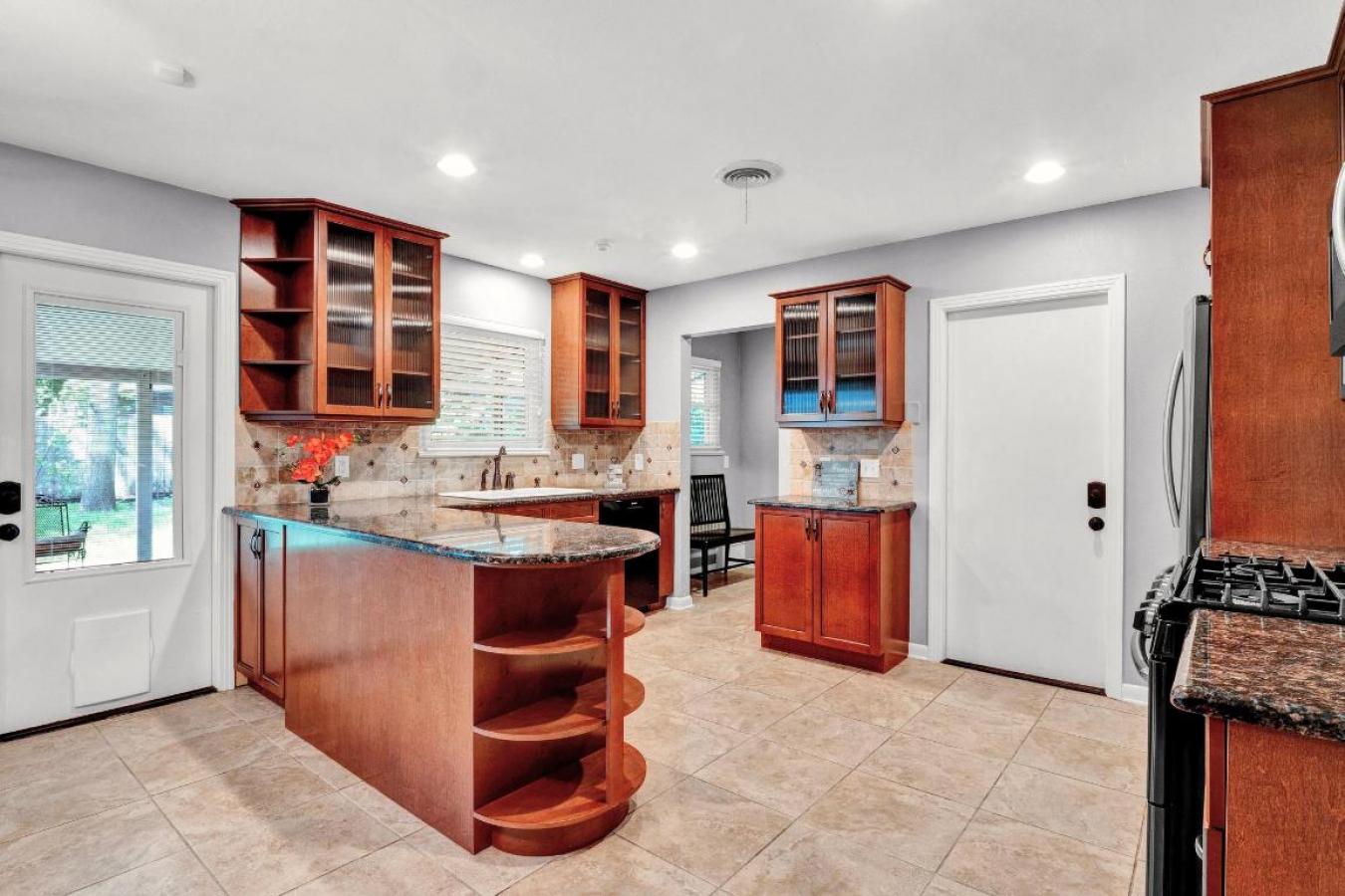 Austin, Travis, 78723, United States, 3 Bedrooms Bedrooms, ,2 BathroomsBathrooms,Residential,For Sale,1919041