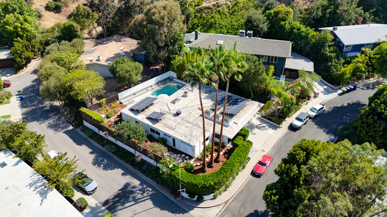 Hollywood Hills West, Los Angeles, 90046, United States, 4 Bedrooms Bedrooms, ,2 BathroomsBathrooms,Residential,For Sale,1934137