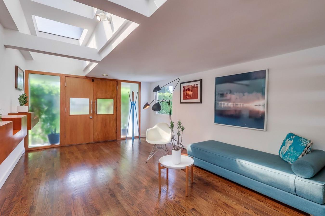 Hollywood Hills West, Los Angeles, 90046, United States, 4 Bedrooms Bedrooms, ,2 BathroomsBathrooms,Residential,For Sale,1934137
