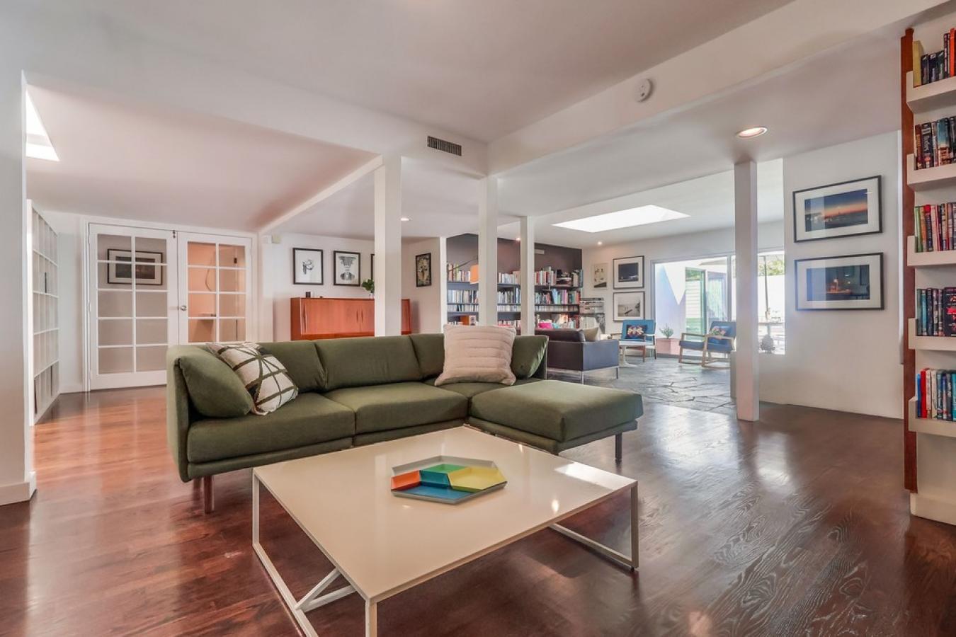 Hollywood Hills West, Los Angeles, 90046, United States, 4 Bedrooms Bedrooms, ,2 BathroomsBathrooms,Residential,For Sale,1934137