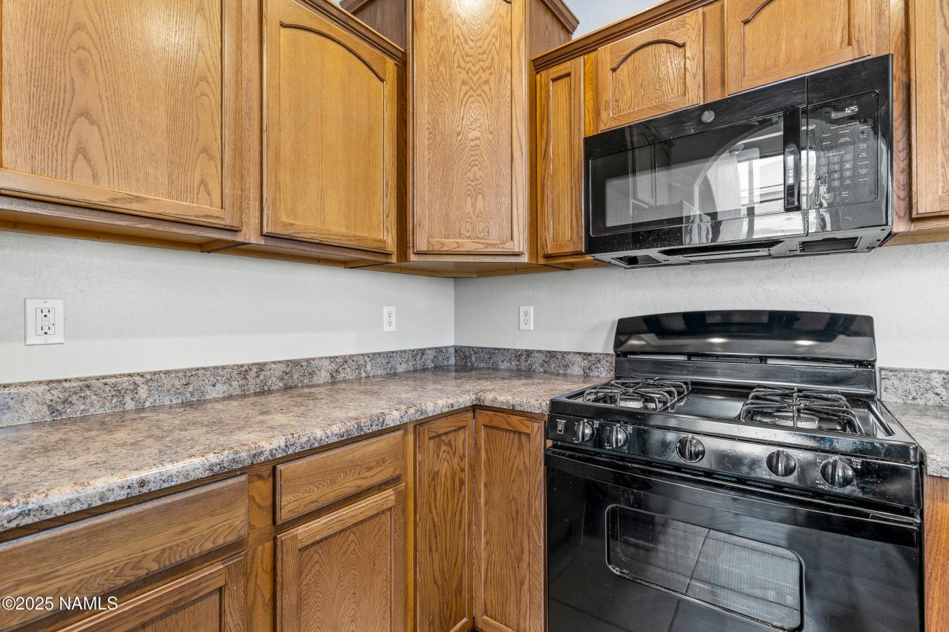 Flagstaff, Coconino, 86001, United States, ,Residential,For Sale,1919038