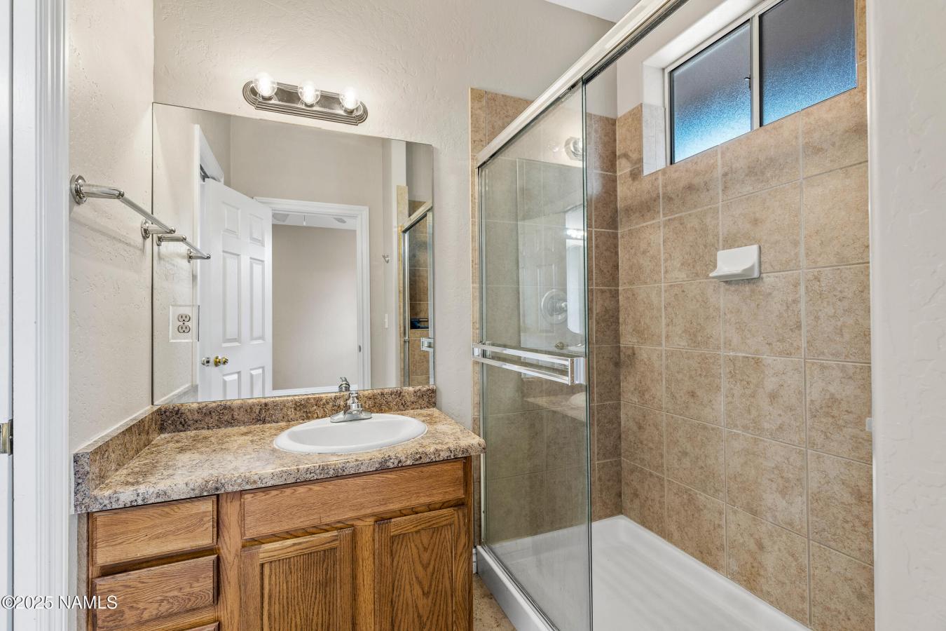 Flagstaff, Coconino, 86001, United States, ,Residential,For Sale,1919038