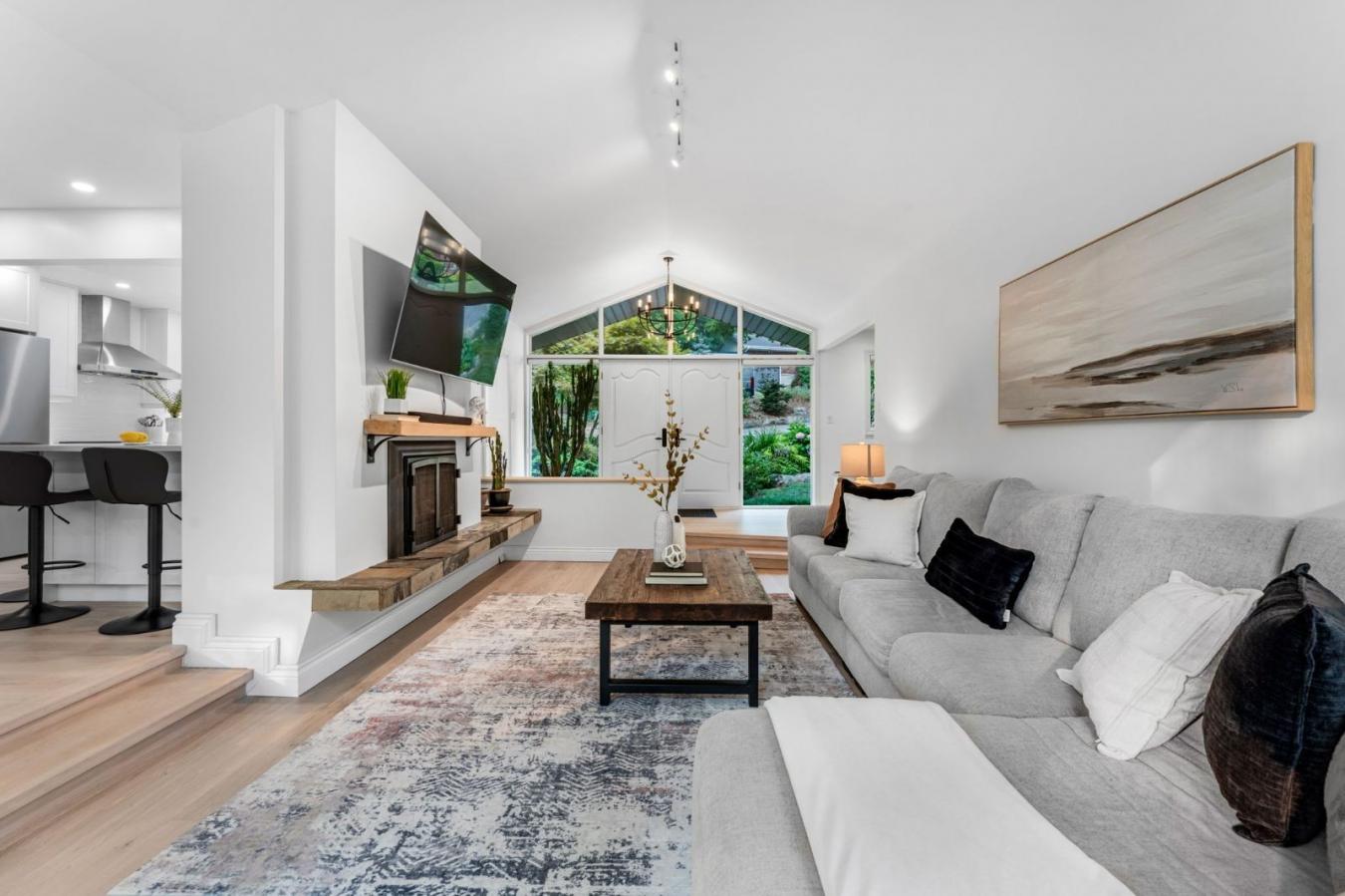 Ancaster, ON, L9G 3H6, Canada, 5 Bedrooms Bedrooms, ,2 BathroomsBathrooms,Residential,For Sale,1919036