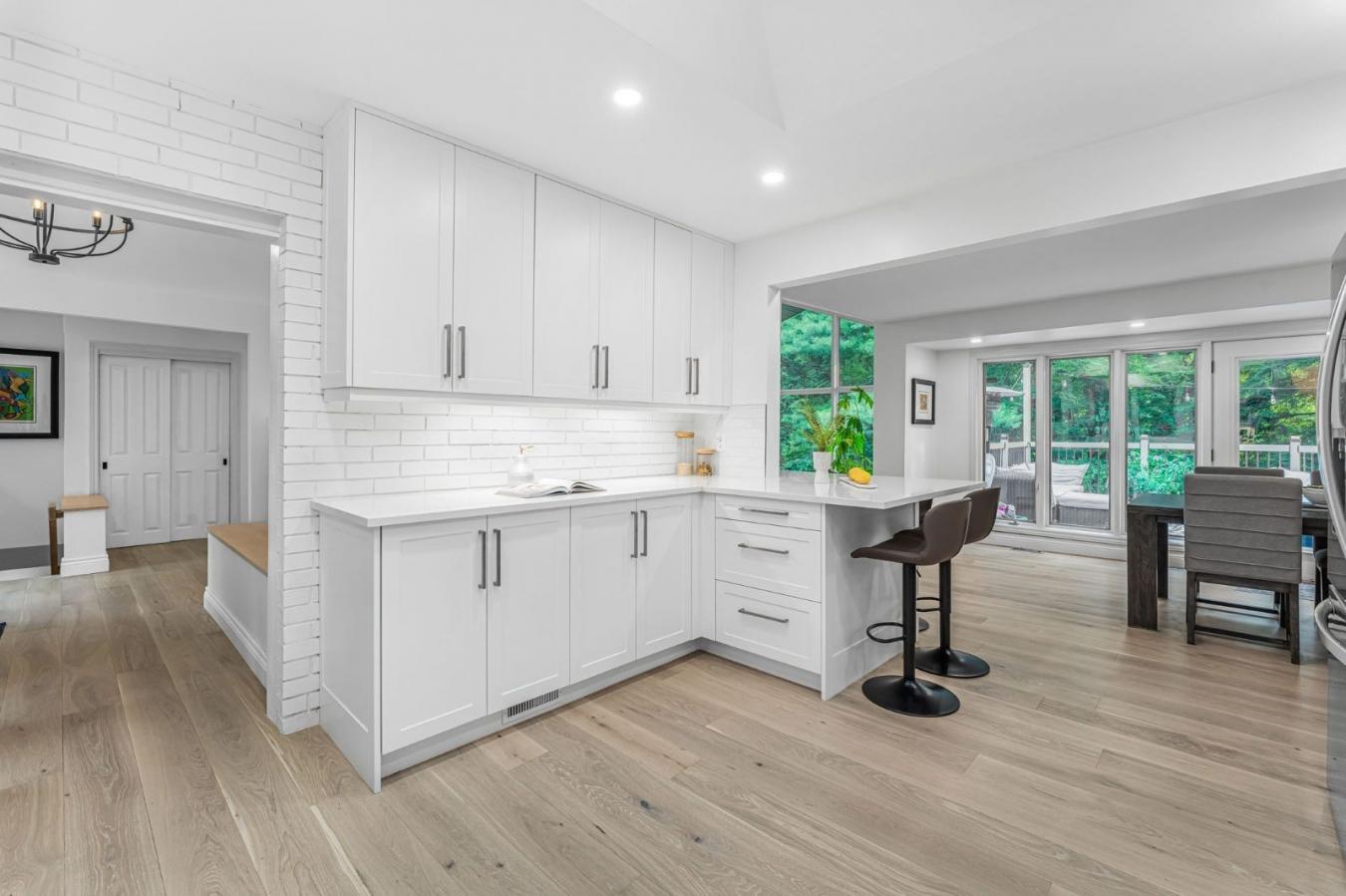 Ancaster, ON, L9G 3H6, Canada, 5 Bedrooms Bedrooms, ,2 BathroomsBathrooms,Residential,For Sale,1919036