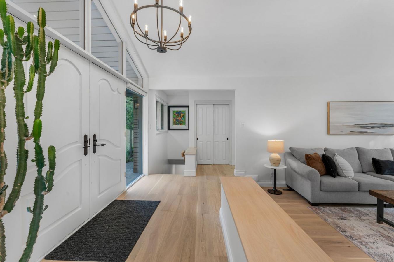 Ancaster, ON, L9G 3H6, Canada, 5 Bedrooms Bedrooms, ,2 BathroomsBathrooms,Residential,For Sale,1919036