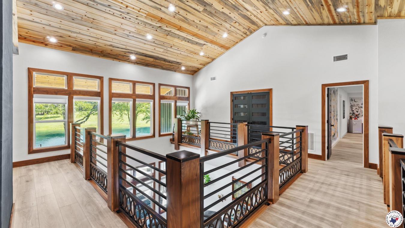Texarkana, Bowie County, 75501, United States, 3 Bedrooms Bedrooms, ,4 BathroomsBathrooms,Residential,For Sale,1919037