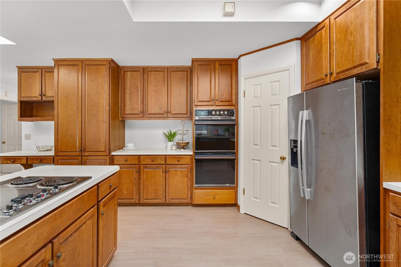 Issaquah, King, 98027, United States, 3 Bedrooms Bedrooms, ,2 BathroomsBathrooms,Residential,For Sale,1919035