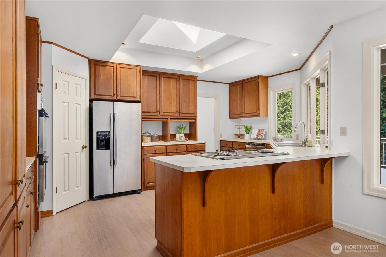 Issaquah, King, 98027, United States, 3 Bedrooms Bedrooms, ,2 BathroomsBathrooms,Residential,For Sale,1919035