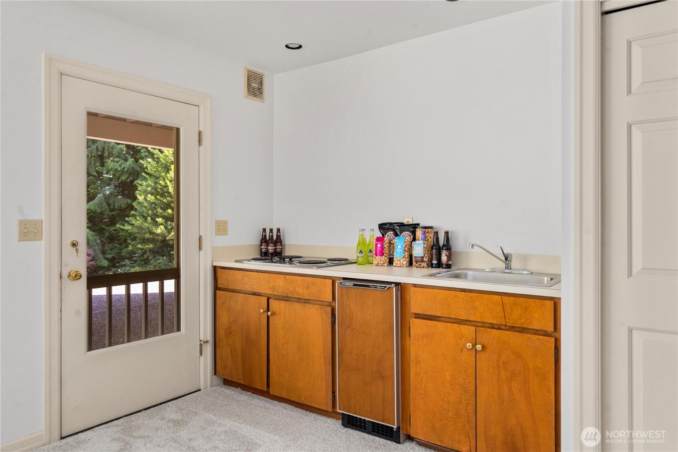 Issaquah, King, 98027, United States, 3 Bedrooms Bedrooms, ,2 BathroomsBathrooms,Residential,For Sale,1919035