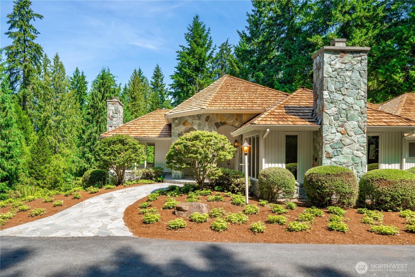 Issaquah, King, 98027, United States, 3 Bedrooms Bedrooms, ,2 BathroomsBathrooms,Residential,For Sale,1919035