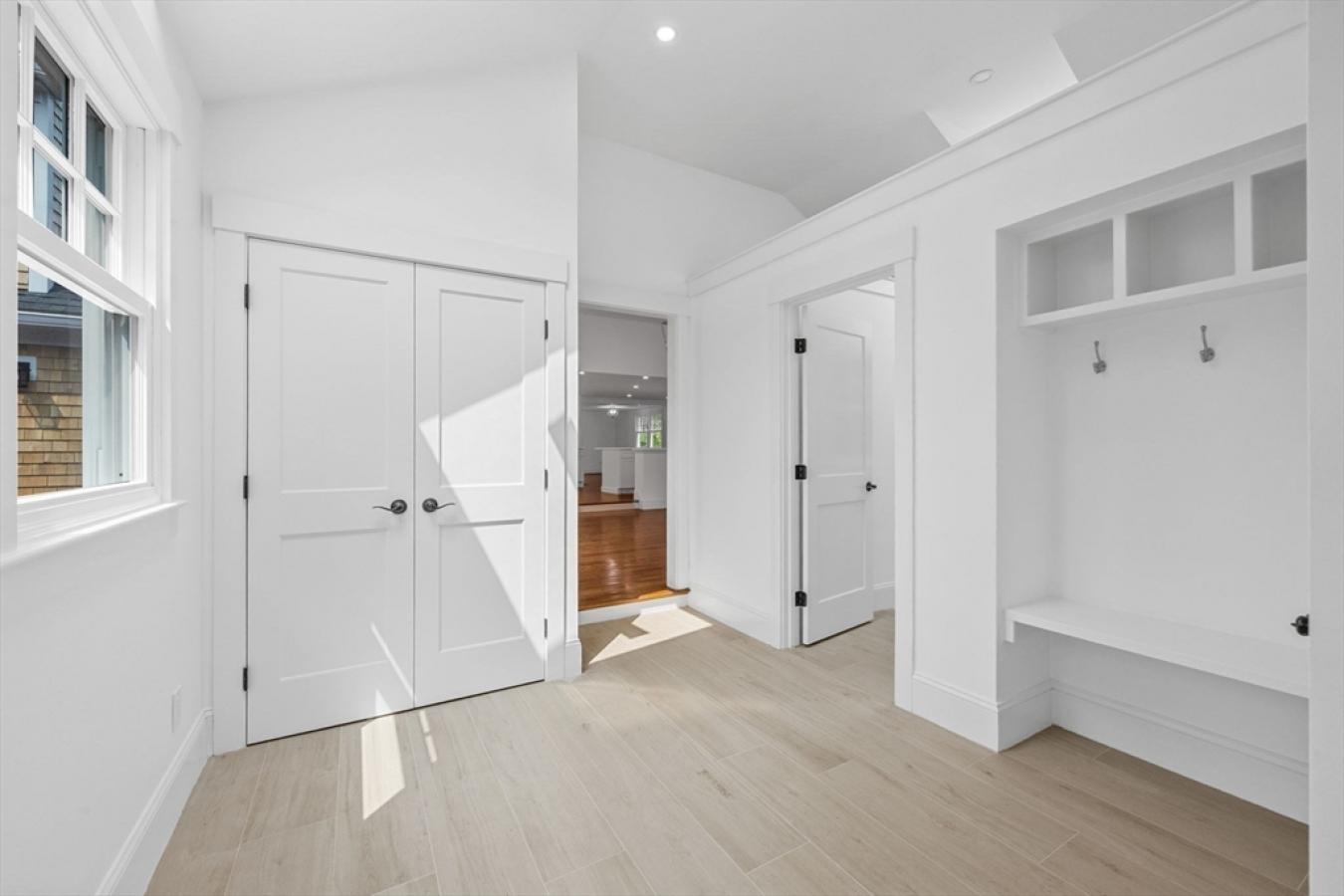 Chatham, Barnstable, 02650, United States, 4 Bedrooms Bedrooms, ,3 BathroomsBathrooms,Residential,For Sale,1919331