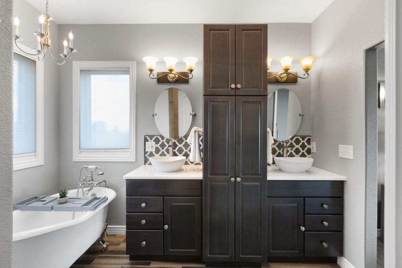 Wellington, Colorado, 80549, United States, 4 Bedrooms Bedrooms, ,3 BathroomsBathrooms,Residential,For Sale,1919029