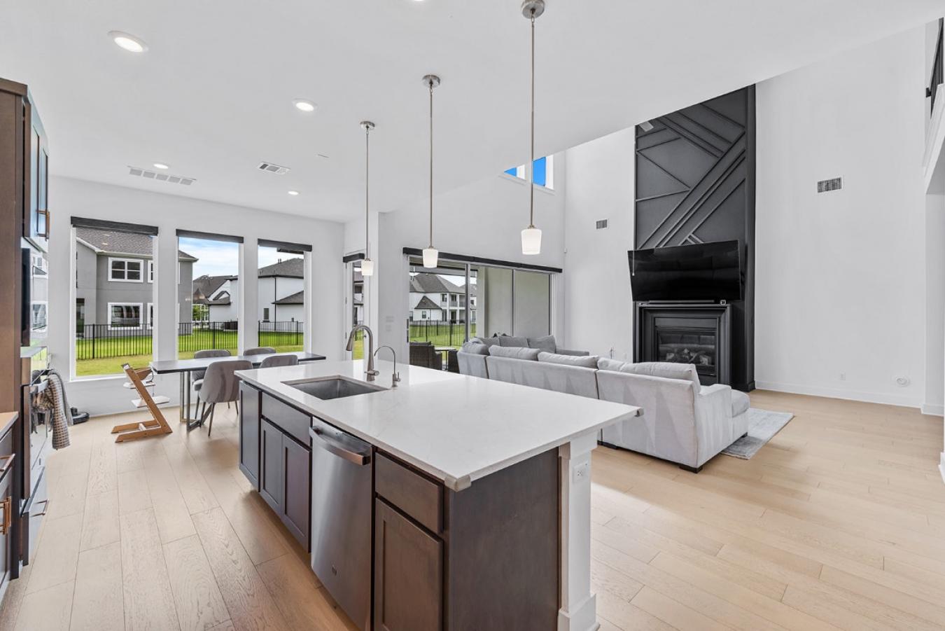 Leander, Travis, 78641, United States, 5 Bedrooms Bedrooms, ,4 BathroomsBathrooms,Residential,For Sale,1919329