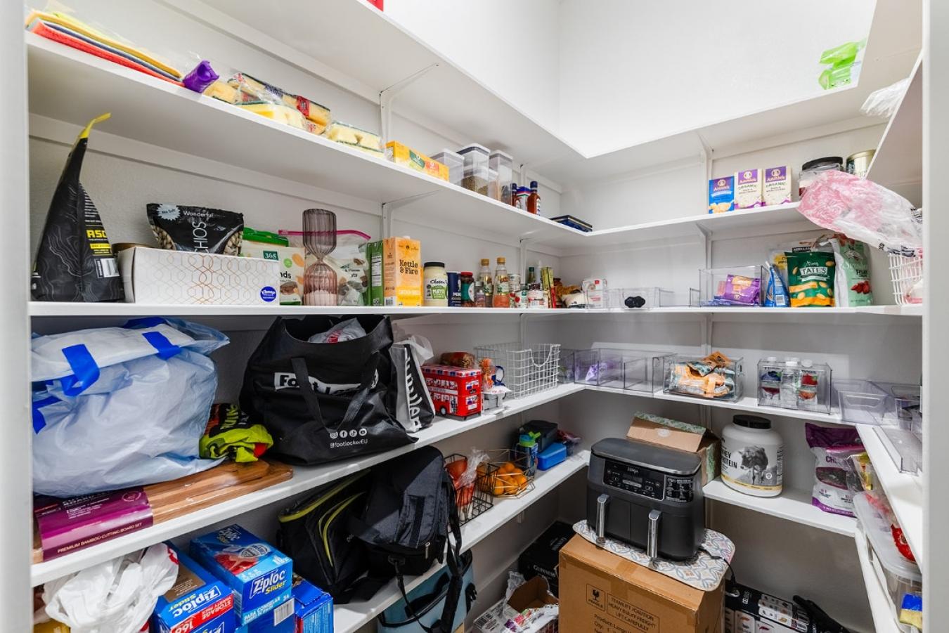 Leander, Travis, 78641, United States, 5 Bedrooms Bedrooms, ,4 BathroomsBathrooms,Residential,For Sale,1919329