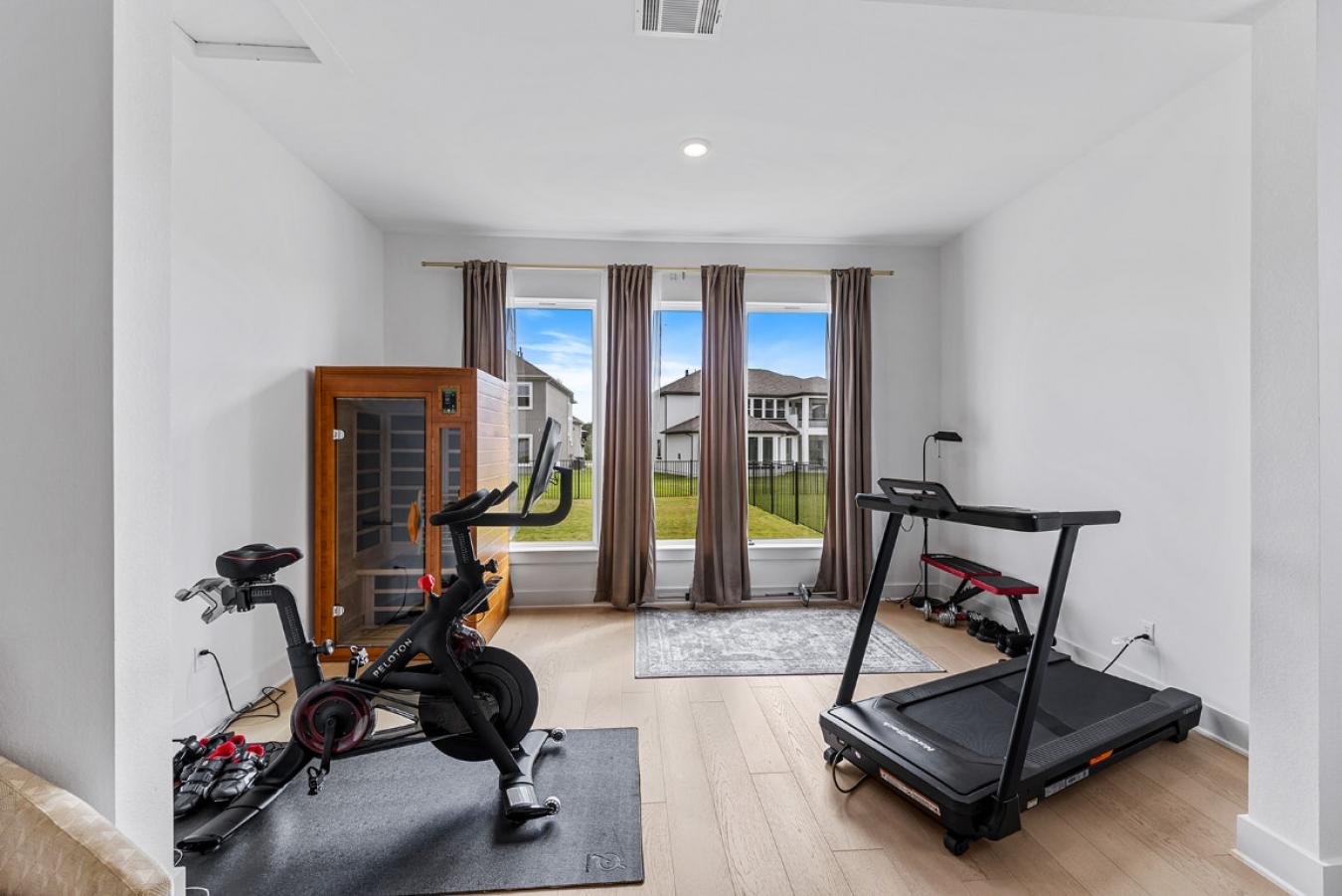 Leander, Travis, 78641, United States, 5 Bedrooms Bedrooms, ,4 BathroomsBathrooms,Residential,For Sale,1919329