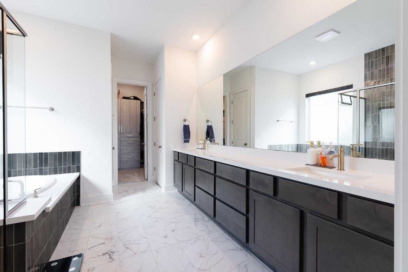 Leander, Travis, 78641, United States, 5 Bedrooms Bedrooms, ,4 BathroomsBathrooms,Residential,For Sale,1919329