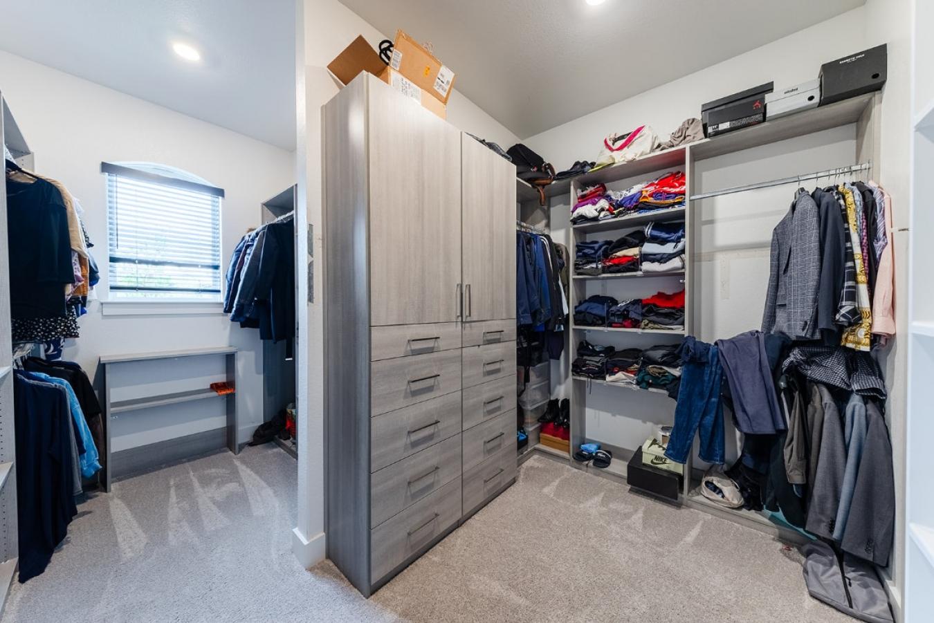 Leander, Travis, 78641, United States, 5 Bedrooms Bedrooms, ,4 BathroomsBathrooms,Residential,For Sale,1919329