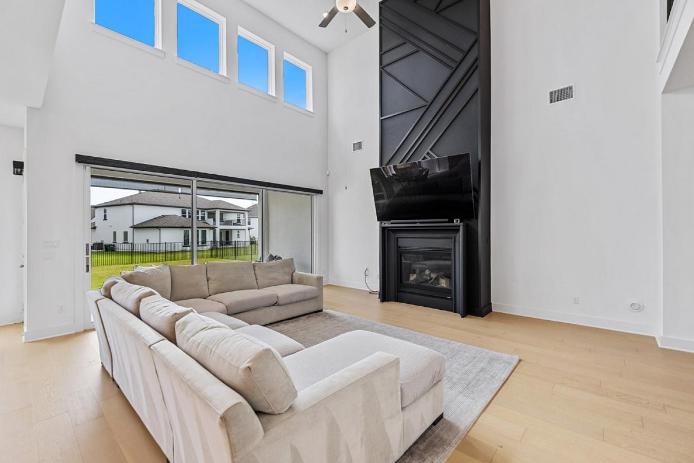 Leander, Travis, 78641, United States, 5 Bedrooms Bedrooms, ,4 BathroomsBathrooms,Residential,For Sale,1919329