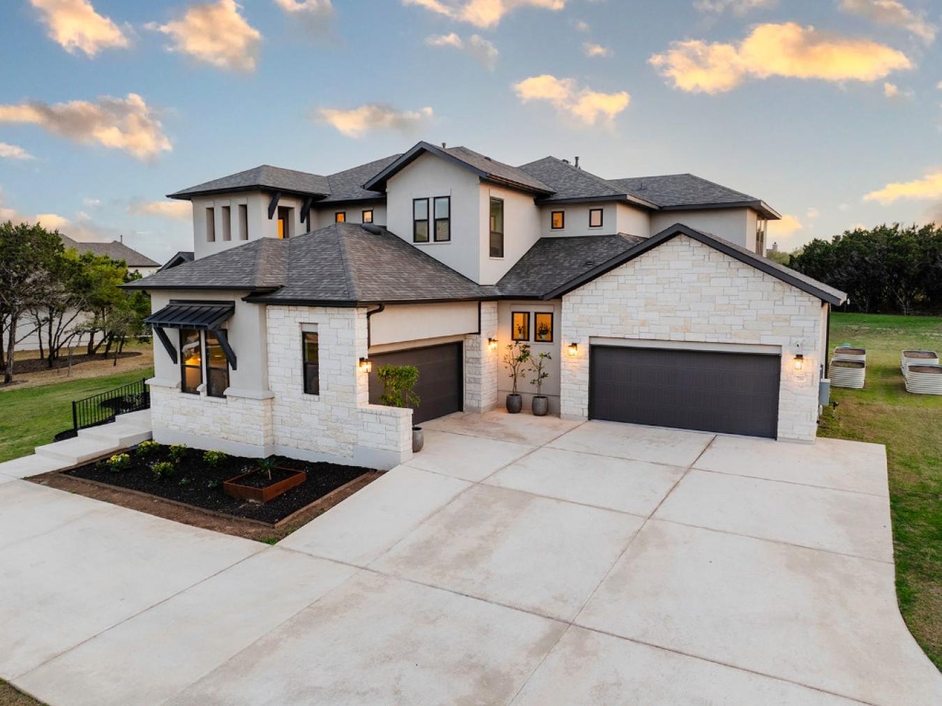 Liberty Hill, Williamson, 78642, United States, 5 Bedrooms Bedrooms, ,5 BathroomsBathrooms,Residential,For Sale,1919328