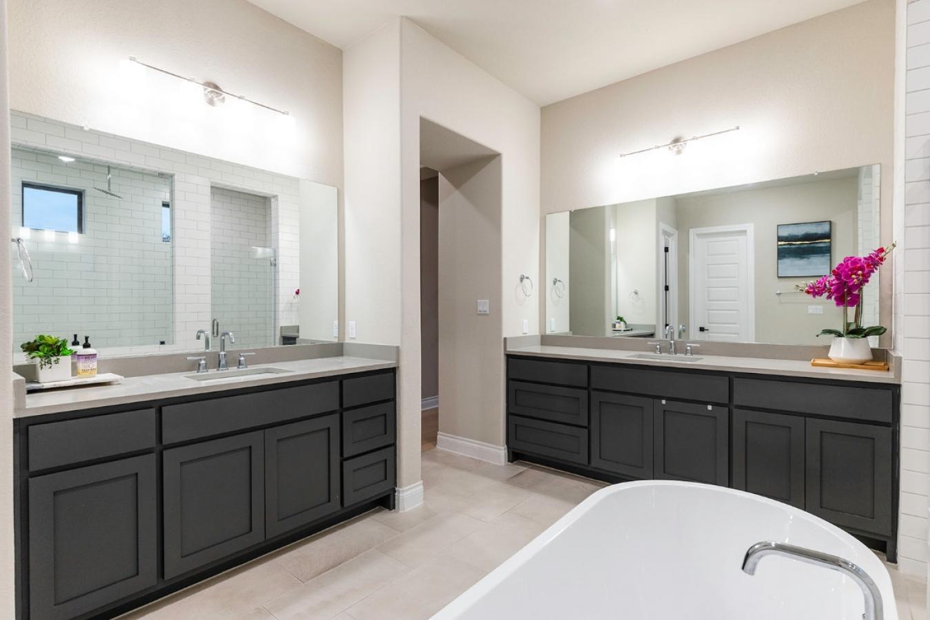 Liberty Hill, Williamson, 78642, United States, 5 Bedrooms Bedrooms, ,5 BathroomsBathrooms,Residential,For Sale,1919328