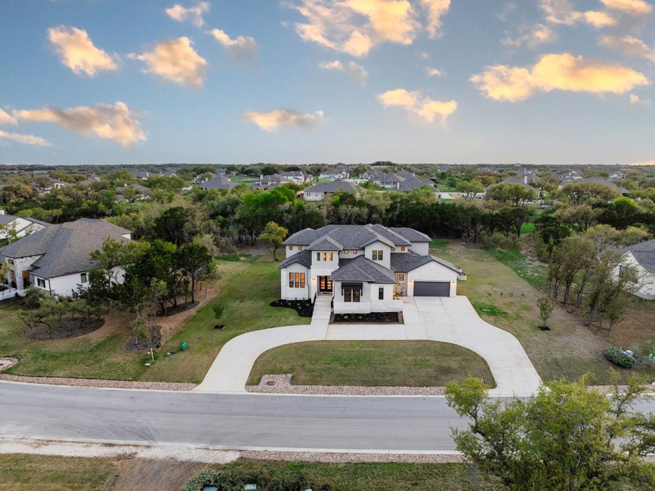 Liberty Hill, Williamson, 78642, United States, 5 Bedrooms Bedrooms, ,5 BathroomsBathrooms,Residential,For Sale,1919328