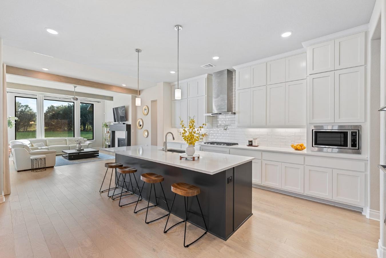 Liberty Hill, Williamson, 78642, United States, 5 Bedrooms Bedrooms, ,5 BathroomsBathrooms,Residential,For Sale,1919328