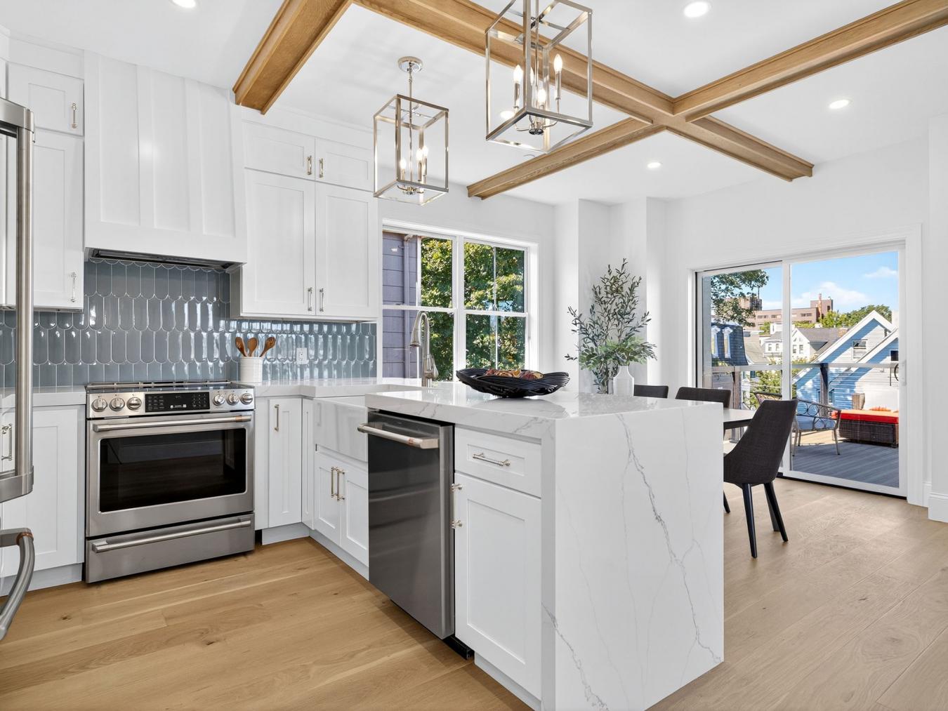 Somerville, Massachusetts, 02143, United States, 2 Bedrooms Bedrooms, ,2 BathroomsBathrooms,Residential,For Sale,1919327