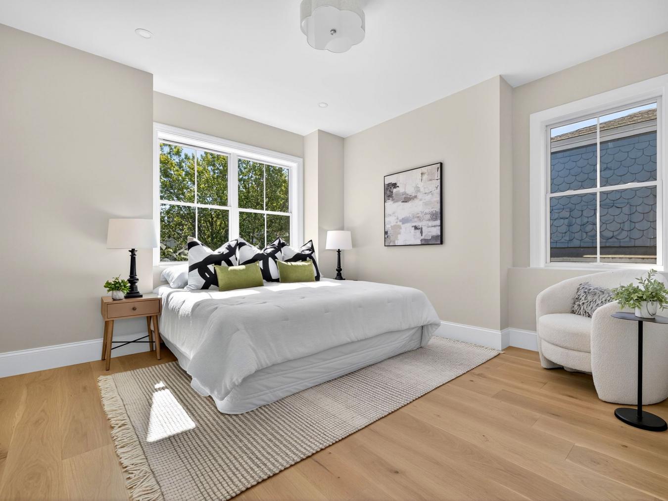 Somerville, Massachusetts, 02143, United States, 2 Bedrooms Bedrooms, ,2 BathroomsBathrooms,Residential,For Sale,1919327